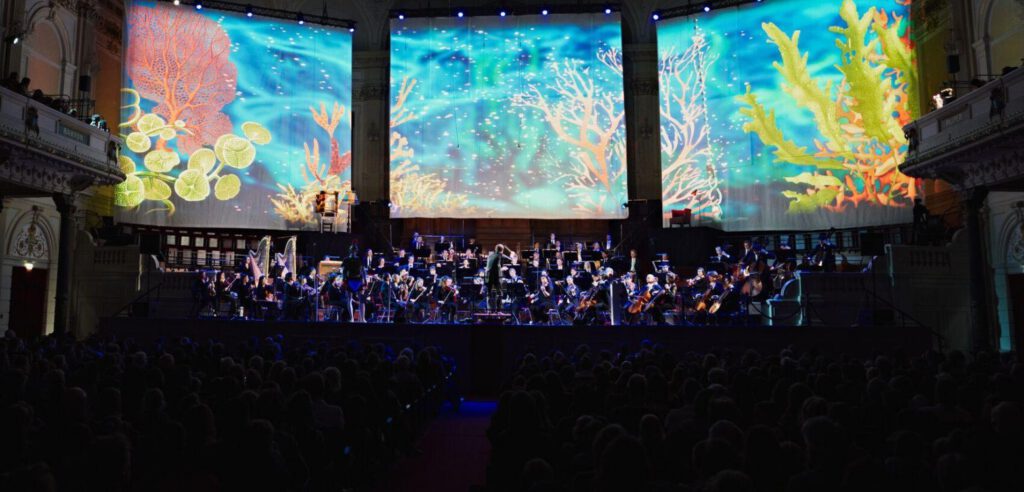 Het orkest van het Concertgebouw Amsterdam in actie